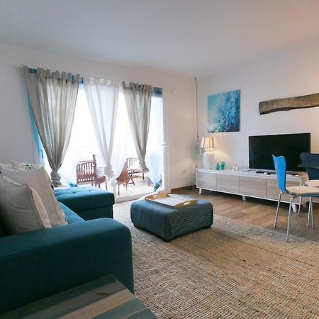Chromotheraphy Cerca Del Mar Apartman Costa Teguise Kültér fotó
